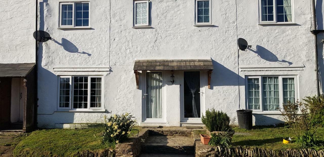 Trelawney Cottage, Sleeps Up To 4, Wifi, Fully Equipped Menheniot Exterior photo